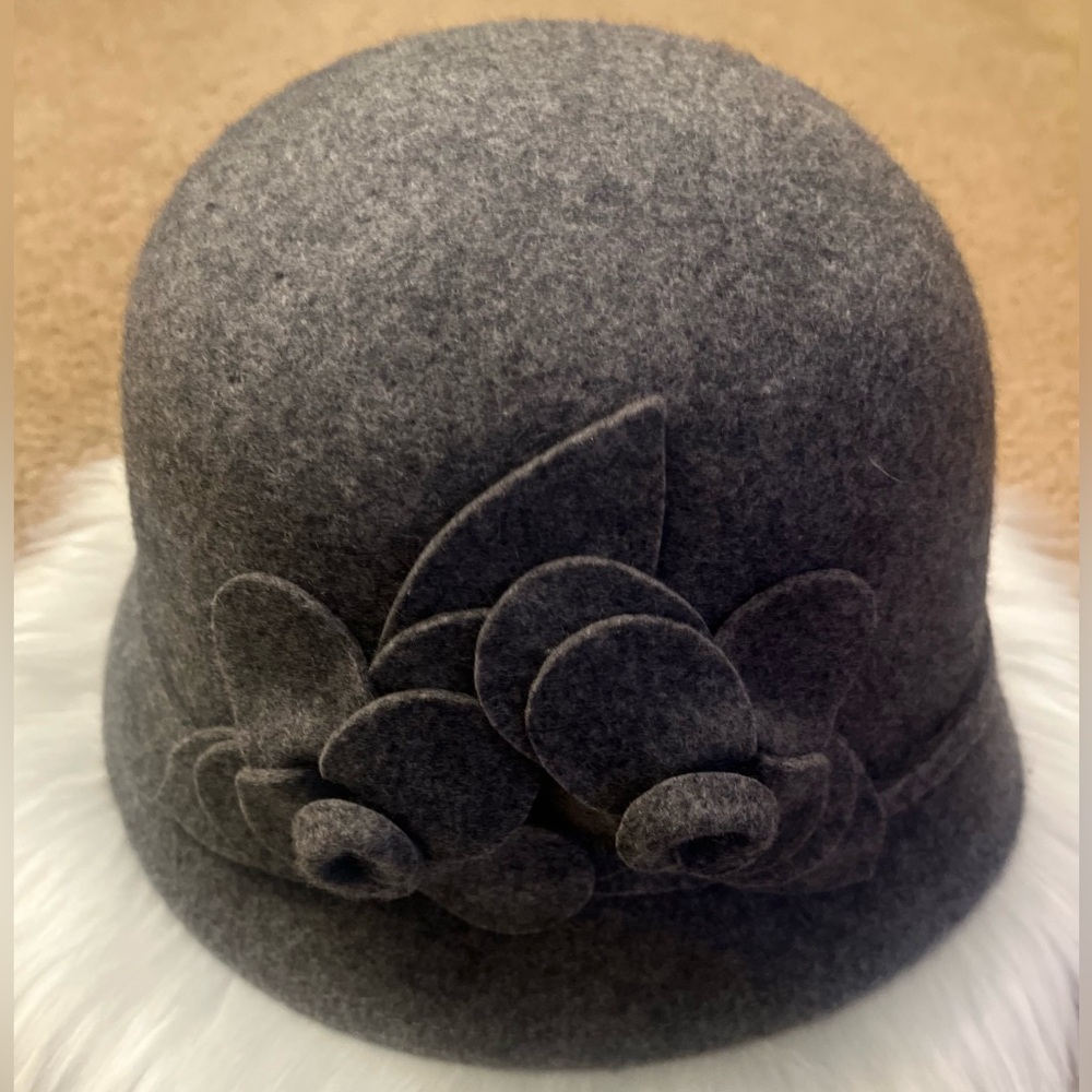 Nine West Wool Hat Grey Bucket Shape with Floral 3D Pattern